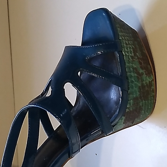 JS by Jessica Simpson, 6inch heels, in Teal and Black Leather, Great Con… - Picture 2 of 9